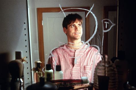 The Truman Show - hauska elokuva mystisten tapahtumien ja vahvan pääosarooolin ympärillä!